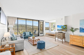 Aloha Hawaii, Waikiki Condo with Great Mountain Views & Free Parking!